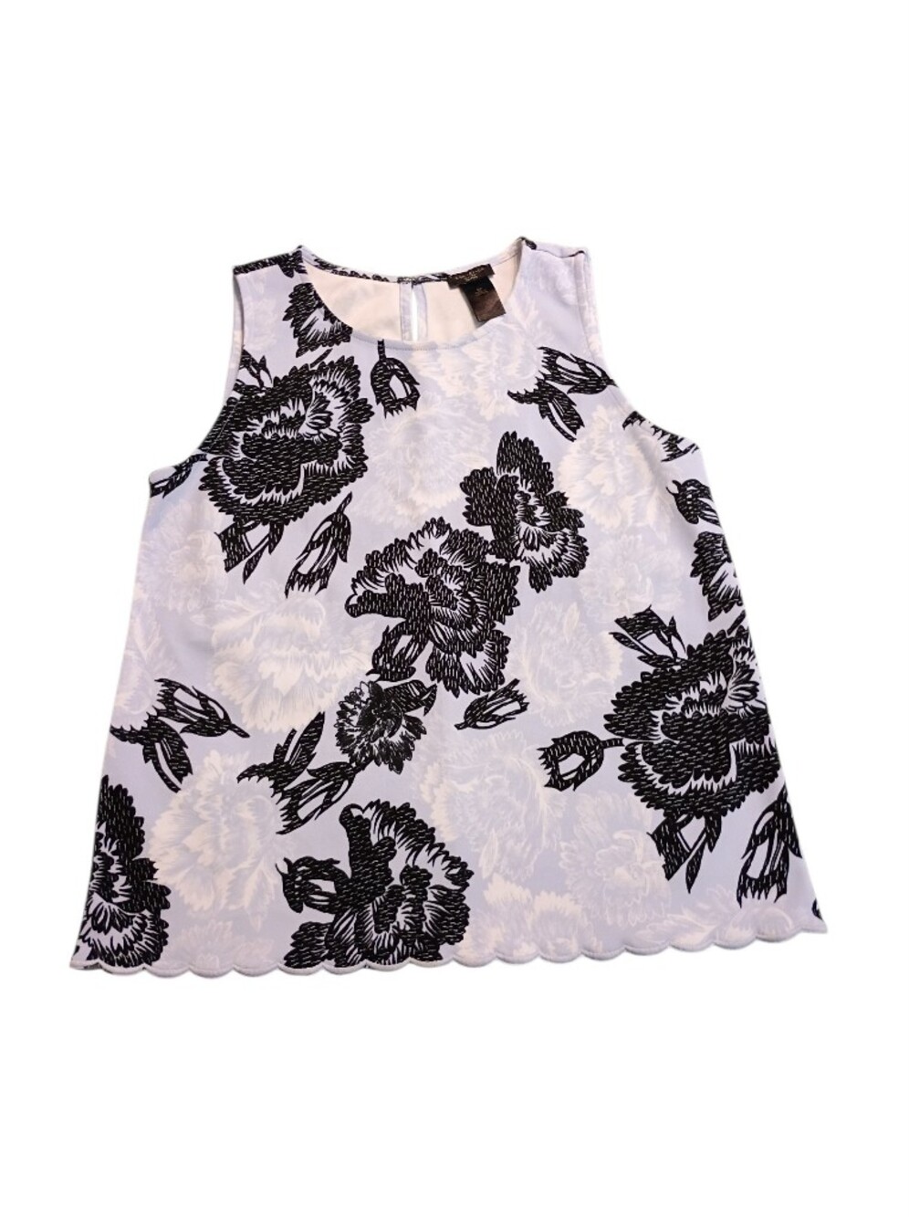 EUC Ann Taylor Factory Black White Floral Sleeveless Blouse on Lavender